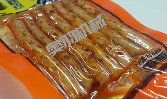 辣條統(tǒng)一標(biāo)準(zhǔn)帶來新挑戰(zhàn) 真空包裝延長保質(zhì)期